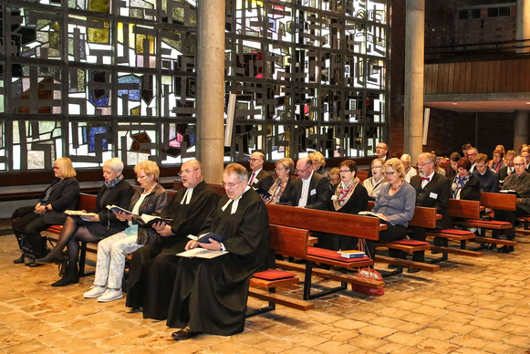 Abendmahlsgottesdienst zur Eröffnung der außerordentlichen Synodentagung in der St.-Johannes Kirche