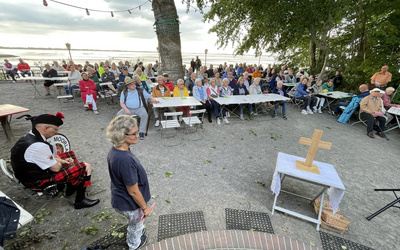 Auch das Alte Kurhaus in Dangast sowie der dortige Strand gehören zu den Stationen.
