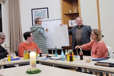 Oliver Dürr stellt die Ergebnisse seiner Arbeitsgruppe vor.