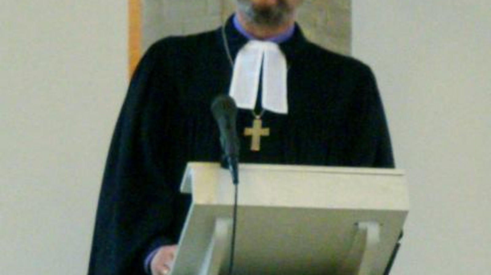 Oberkirchenrat Olaf Grobleben bei seiner Abschiedspredigt.