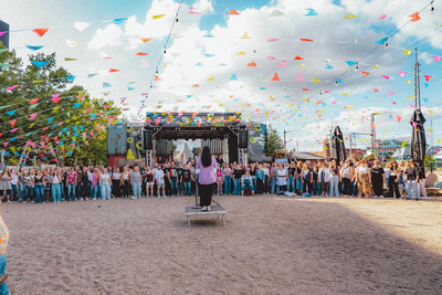 Abschlusskonzert des 2000er-Hits-Chores Mitte August im Gleispark Oldenburg