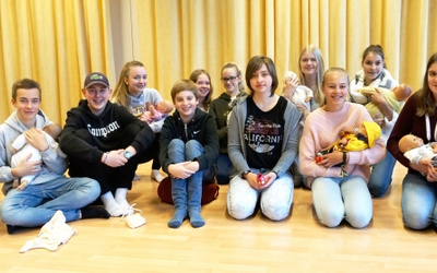 Teilnehmer des Babysitter-Trainings in der EFB Friesland-Wilhelmshaven