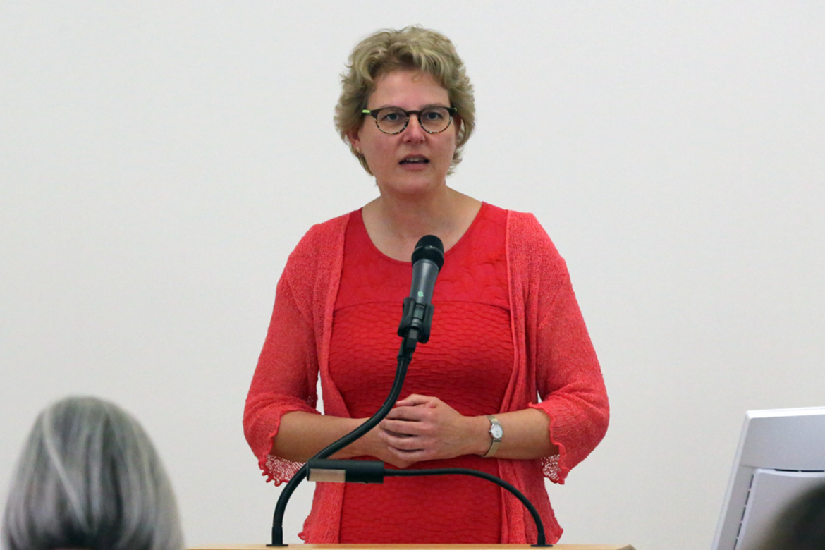 Oberkirchenrätin Dr. Susanne Teichmanis stellte das Kirchengesetz vor.
