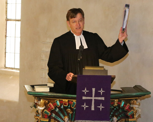Pfarrer Dietrich Jaedicke hielt die Predigt.