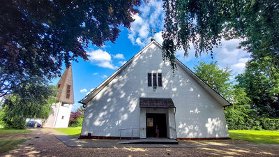 Auferstehungskirche in Steinfeld