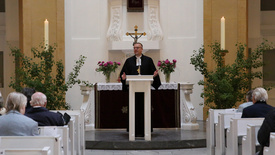 Pfingsten bedeute: Gott rufe die Menschen in die Verantwortung, betonte der Oldenburger Bischof Thomas Adomeit in seiner Predigt am Pfingstmontag in der Oldenburger St.-Lamberti-Kirche.