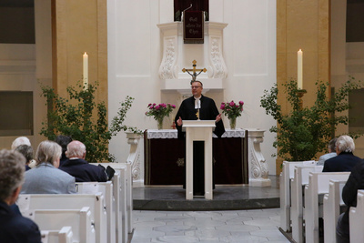 Pfingsten bedeute: Gott rufe die Menschen in die Verantwortung, betonte der Oldenburger Bischof Thomas Adomeit in seiner Predigt am Pfingstmontag in der Oldenburger St.-Lamberti-Kirche.
