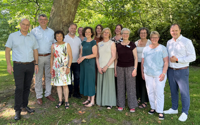 Zu sehen ist die Delegation des Ev.-luth. Kirchenkreises Ammerland, die das Diakonische Werk im Ammerland visitiert hat.