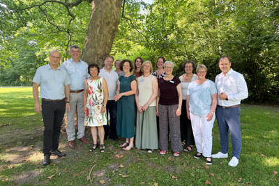 Zu sehen ist die Delegation des Ev.-luth. Kirchenkreises Ammerland, die das Diakonische Werk im Ammerland visitiert hat.