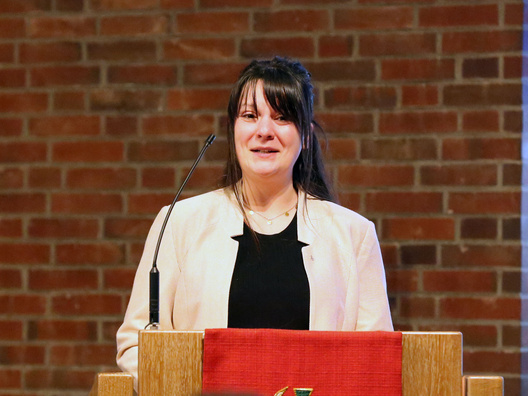 Maria Esfandiari, seit Mai 2025 Präses der Bremischen Evangelischen Kirche, dankte für die enge Zusammenarbeit beider Kirchen in den letzten Jahren.