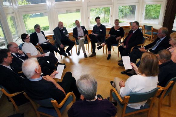 Diskussion der Kleingruppe zum biblischen Thema: Speisung der 5.000 (Markus 6,14-44)