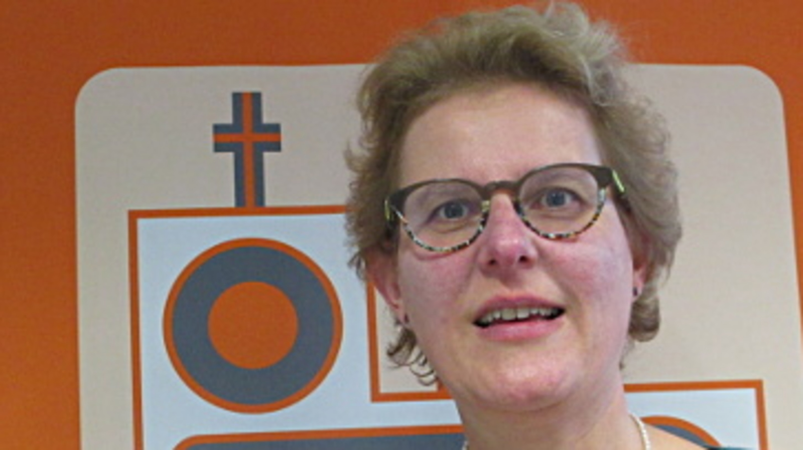 Dr. Susanne Teichmanis
