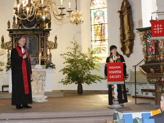 Gestaltet wurde der Gottesdienst von Pfarrerin Julia Klein aus Ganderkesee und Pfarrer Lars Löwensen aus Wildeshausen.