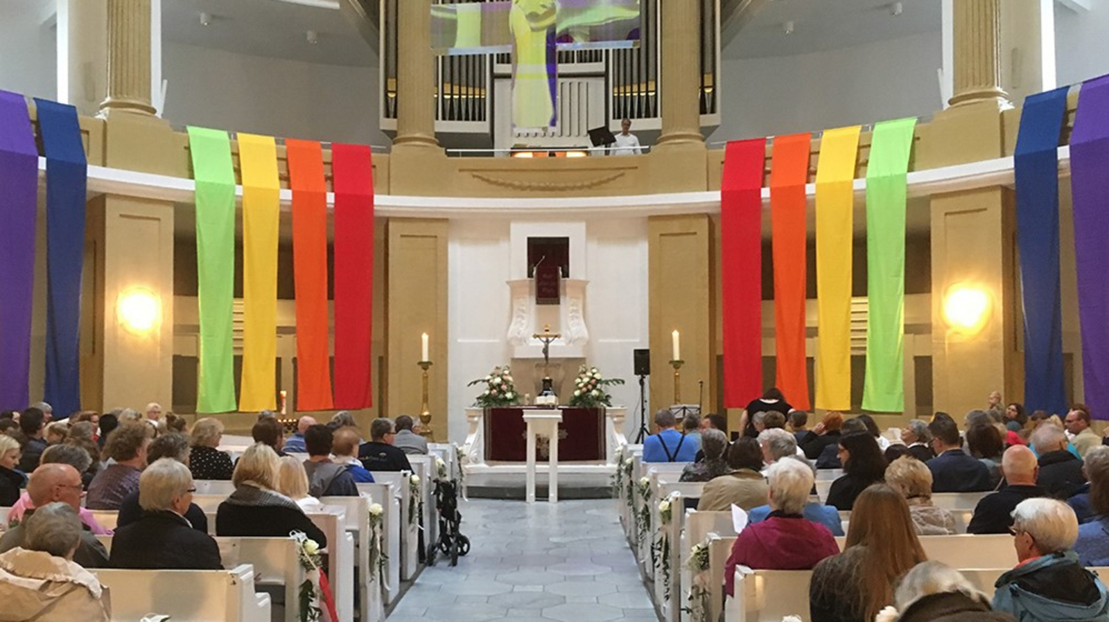 Gottesdienst zum CSD in der Oldenburger Lambertikirche