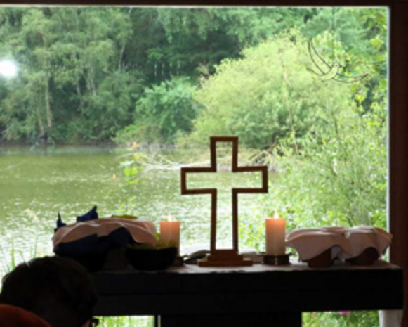 Mit einem Abendmahlsgottesdienst wurde am Donnerstagmorgen, 8. Juni, die siebente Tagung der 48. Synode der Ev.-Luth. Kirche in Oldenburg in der Kapelle des Ev. Jugendheimes Blockhaus Ahlhorn eröffnet. Alle Fotos: D.-M. Grötzsch