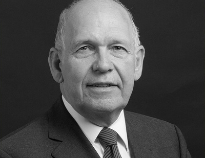 Im Alter von 83 Jahren verstarb am 3. November der frühere oldenburgische Oberkirchenrat Friedrich Ristow.