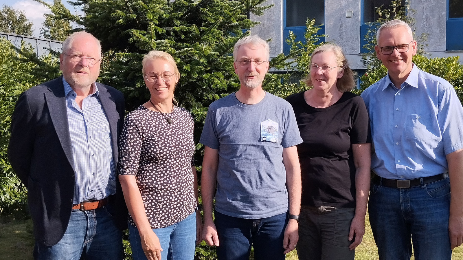 Dem Aufsichtsrat der Energiegenossenschaft gehören an (von rechts) Björn Thümler, Elke Kuik-Janssen, Ulrich Bohlken, Dorit Gerdes und Lutz Timmermann.