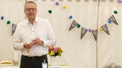 „Segen ist der Auftrag, auch für andere da zu sein“, betonte Bischof Thomas Adomeit in seiner Andacht am Freitag.