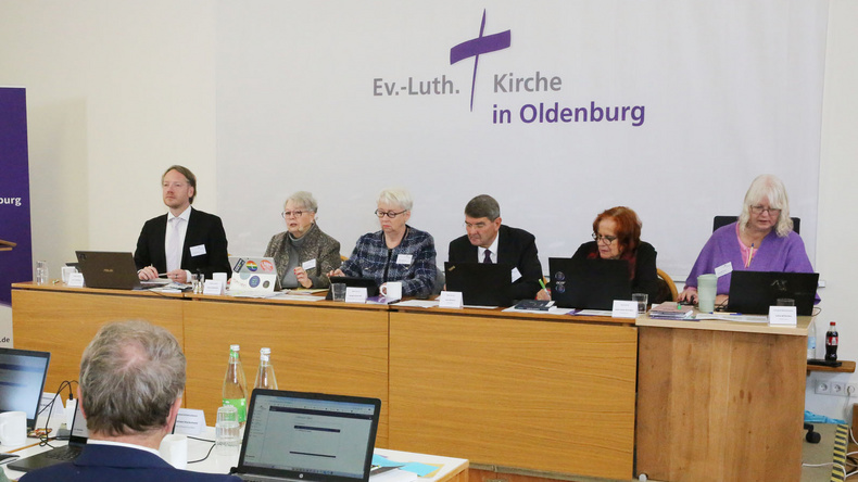 Das Präsidium der oldenburgischen Synode