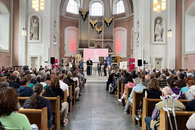 Handwerksgottesdienst während des Evangelischen Kirchentags in der Kirche St. Clemens in Hannover