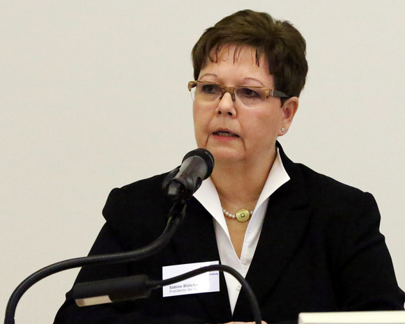 Ergänzender Bericht von Synodenpräsidentin Sabine Blütchen 