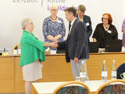 Foto von der Verpflichtung des Pfarrers Gerriet Neumann.