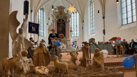 Mit dem Schunkelgottesdienst in Ganderkesee setzte Pfarrerin Susanne Bruns ein bewusstes Zeichen der Offenheit.