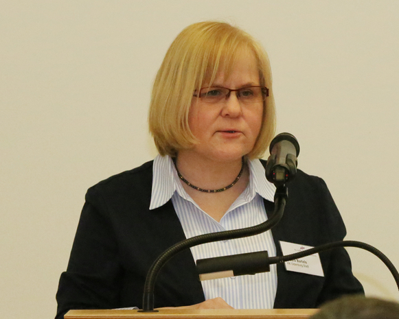 Die Vorsitzende Ursula Bartels berichete aus der Arbeit des Beschäftigungsfonds der Ev.-Luth. Kirche in Oldenburg