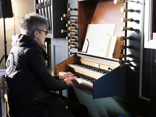 Musikalisch wurde der Gottesdienst von Landeskirchenmusikdirektorin Beate Besser gestaltet.