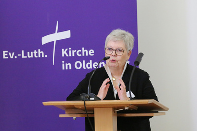 Synodenpräsidentin Sabine Blütchen auf der 11. Tagung der 49. Synode in Rastede