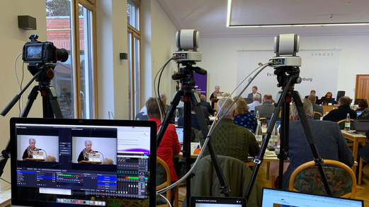 Liveübertragung der Synode der oldenburgischen Kirche.