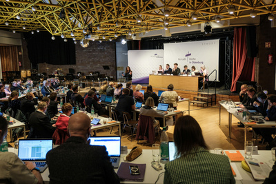 Konstituierende Tagung der 50. Synode der Evangelisch-Lutherischen Kirche in Oldenburg am Samstag, 7. März, in der Integrativen Gesamtschule Wilhelmshaven.