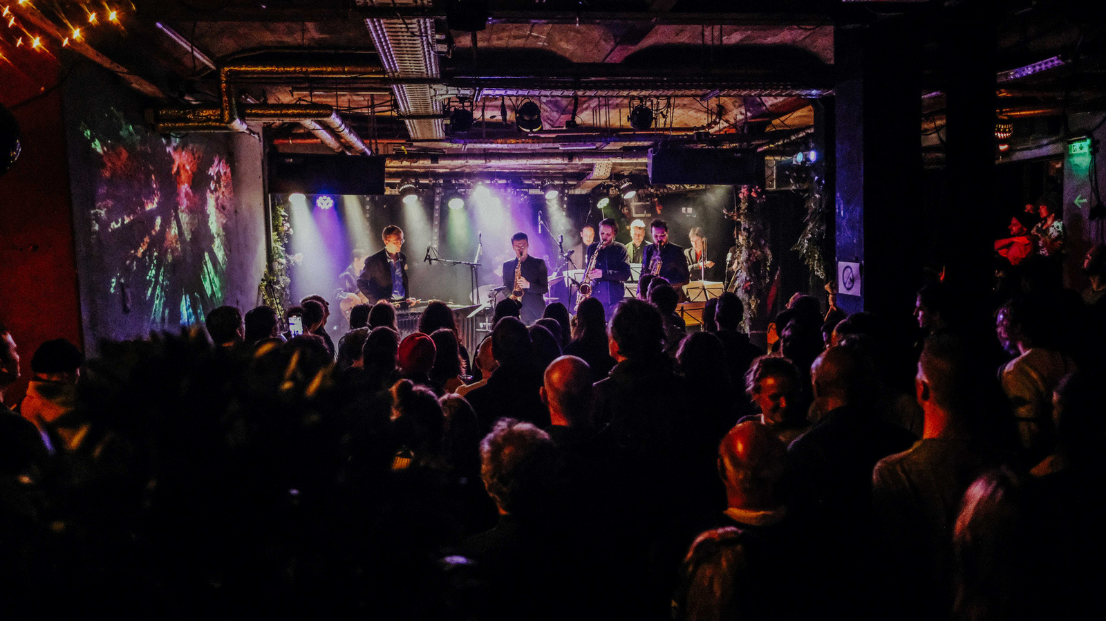 Das „Hamburg Art Ensemble“ unter der Leitung von Hauke Renken und Leon Saleh präsentiert eine Hommage an die Rockband Deep Purple.
