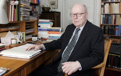 Oberkirchenrat a.D. Prof. Dr. Rolf Schäfer.