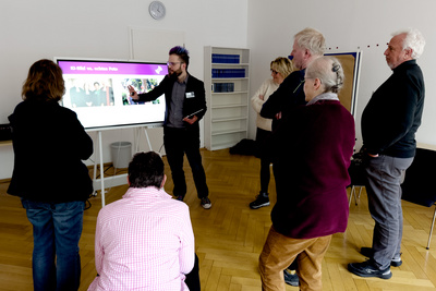 Der Workshop zum Einsatz von Künstlicher Intelligenz im kirchlichen Kontext mit Pfarrer Christoph Martsch-Grunau von der oldenburgischen Kirche stieß auf großes Interesse.