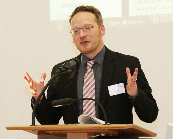 Der Beauftragte für das Reformationsjubiläum 2017 Pfarrer Nico Szameitat stellte den Stand der Planungen innerhalb der Ev.-Luth. Kirche in Oldenburg vor.