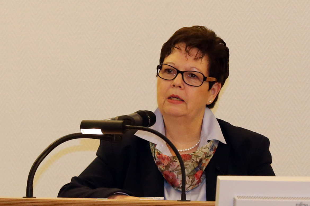 Synodenpräsidentin Sabine Blütchen.