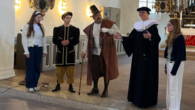 Szenische Darstellung zur 430jährige Geschichte der Orgel im Festgottesdienst in der St.-Ägidius-Kirche in Berne.