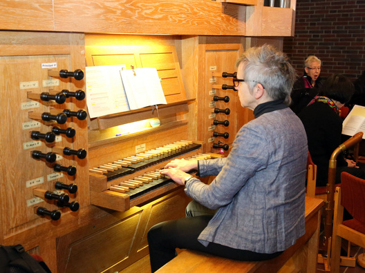 Musikalisch wurde der Festgottesdienst von Landeskirchenmusikdirektorin Beate Besser (Orgel) gestaltet.